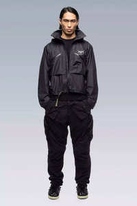 เสื้อแจ็คเก็ตเทคแวร์คุณภาพสูงสำหรับผู้ชาย กันน้ำ กันลม สไตล์ทหาร แนวสตรีทแวร์  ใช้งานได้หลากหลาย มีฮู้ด กระเป๋าหลายช่อง - Product Image 3