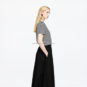 Camisetas cortas personalizadas con impresión en la parte delantera y trasera Camiseta corta personalizada para mujer Camisetas al por mayor - Product Image 1