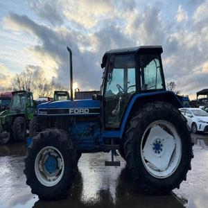 Compre Componentes Principales de Primera Calidad para Tractor de Ruedas Ford TW25 4WD con Motor Diésel de 50HP, Arranque Manual, Bomba, Motor y Caja de Cambios - Product Image 2