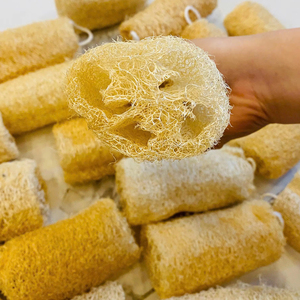 Éponge de loofah du Vietnam, exfoliant corporel naturel, éponge de douche biologique pour le lavage de la vaisselle et l'exfoliation en bain - Product Image 1