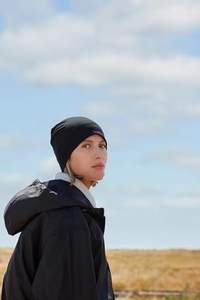 Gorros elegantes y cálidos para hombres y mujeres, gorros de lana de punto suave, sombreros de invierno acogedores, gorros versátiles y modernos para clima frío - Product Image 6