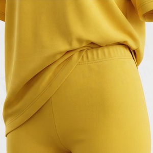 Ensemble 2 pièces pour femme, t-shirt à manches courtes en tricot jaune uni et short au-dessus du genou, col rond, coupe ample, décontracté, printemps-été - Product Image 5