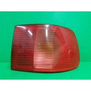 ไฟท้ายมือสอง รุ่น A8 ด้านขวา 4D0945096 - Product Image 1
