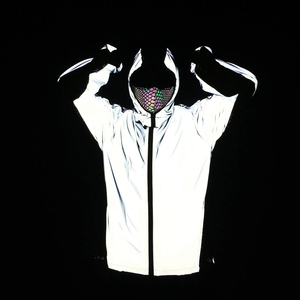 เสื้อแจ็คเก็ตสะท้อนแสงผู้ชายแบบสั่งทำพิเศษ แขนยาว มีฮู้ด สไตล์เทคแวร์ เสื้อคลุมกีฬา สะท้อนแสง - Product Image 4