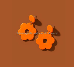 ต่างหูห้อยรูปดอกไม้หลากสีสัน ดีไซน์เรซิ่นแฟชั่นสไตล์โบฮีเมียน ทำมือ สำหรับผู้หญิง จาก BLATANT EXPORTS - Product Image 3