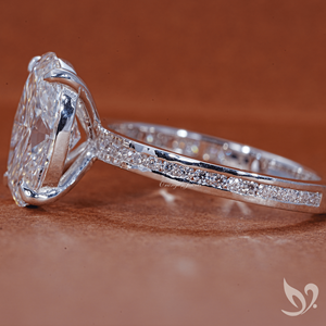 แหวนเพชรทรงรี 3 กะรัต เพาะเลี้ยงในห้องปฏิบัติการ รับรองโดย IGI ประดับเพชรแบบช่องและแบบฝังเต็มวง ตัวเรือนทองคำขาว 10K แหวนหมั้น - Product Image 2