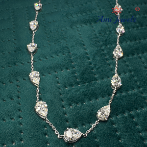 Magnífico Collar de Diamantes Cultivados en Laboratorio con Corte de Pera de 14.00 CT en Oro Blanco de 14K para Mujer - Product Image 1
