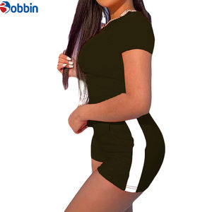 Conjuntos de Verano para Mujer, Conjuntos Cortos a la Moda, Conjunto de 2 Piezas a Rayas, Top Corto sin Mangas y Pantalones Cortos por Encima de la Rodilla, Diseño Sólido - Product Image 1