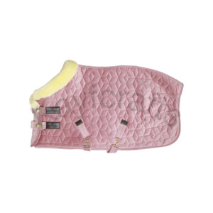 Alfombra de espectáculo de caballo de terciopelo Esmeralda con forro de conejo y patrón acolchado - Product Image 2