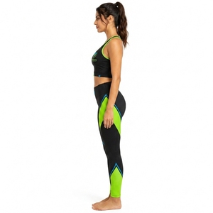 ชุดโยคะคุณภาพสูง น้ำหนักเบา ระบายอากาศได้ดีสำหรับผู้หญิง ชุดขายดี ประกอบด้วยเสื้อชั้นในกีฬาและกางเกงเลกกิ้งเอวสูง สำหรับออกกำลังกาย - Product Image 5