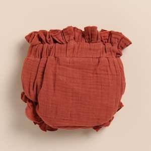 Top sin mangas con volantes de muselina orgánica de primera calidad con conjunto de bombachos Picante ropa de bebé - Product Image 5