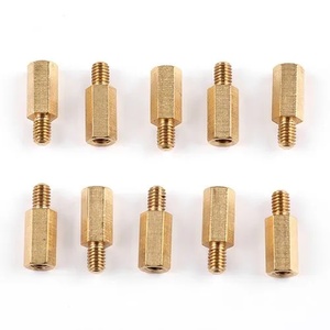 Composant de fixation en laiton robuste conçu pour des raccords filetés sécurisés dans les systèmes de plomberie, mécaniques et industriels. - Product Image 4