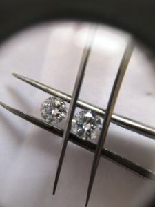 Bague de fiançailles 0.38 CT personnalisée avec diamants ronds blancs synthétiques cultivés en laboratoire de G-H SI de 4.50 MM CVD HPHT diamants en vrac - Product Image 3