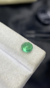 Certified Natural Zambian Emerald Round Shape Cut Stone With Good Luster Loose Gemstone For Making Jewelry 1.14 Carat. - Product Image 2