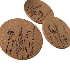 Sous-verre rond en bois à motif mandala artistique, découpé au laser, pour la décoration de la table à manger à la maison - Product Image 1