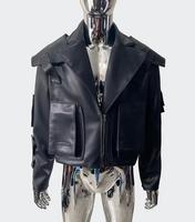 Blouson moto homme noir en cuir PU imperméable, col montant, fermeture à bouton unique, coupe ajustée, longueur standard, devant uni, hiver