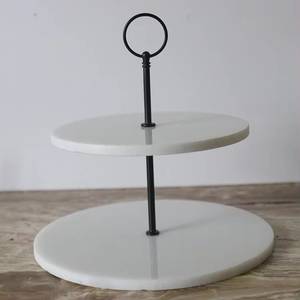 Support à gâteau rond en marbre et bois, plateau de service circulaire fait main pour desserts - Product Image 4