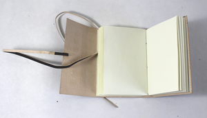 Hermoso diario de cuero con cubierta en relieve, hecho a mano con papel de algodón reciclado, estilo antiguo, libre de ácido, regalo para escritores. - Product Image 2
