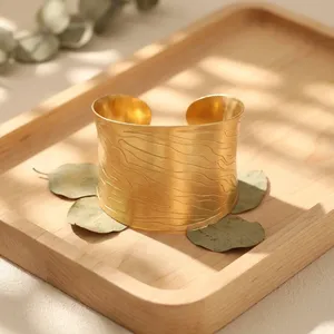 18k <b>Gold</b> Plating Wrist Cuff Bracelet Irregular Wide Cuff <b>Bangle</b> Chunky Bracelet Women's Handcuff Factory Price Metal Bracelet - Product Image 5