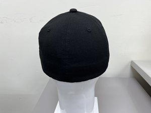 Gorra de Béisbol Estructurada de 6 Paneles con Logotipo y Color Personalizables, Accesorio Casual Moderno para Exteriores, Hecha en Fábrica en Vietnam - Product Image 5
