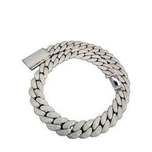 Moda VVS Moissanite Diamond 20mm Chapado en oro 925 Collar de cadena cubana de lujo de plata esterlina Miami a precio mayorista - Product Image 1