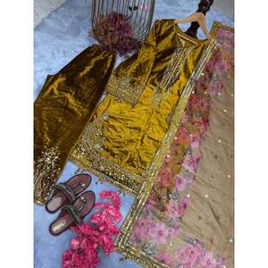 Ensemble haut et pantalon palazzo en velours de créateur pour les soirées d'hiver, magnifique dupatta inclus - Product Image 3