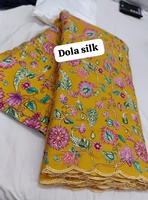 Tissu en soie Dola luxueux et de qualité supérieure avec broderie complexe en sequins sur toute la surface, tissu en soie Dola luxueux et de qualité supérieure