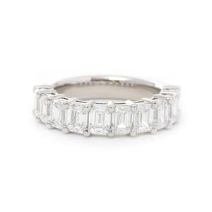 Anillo de Oro Blanco Sólido de 14K con Diamante Cultivado en Laboratorio de Corte Esmeralda de 4x3mm, Anillo de Boda de Lujo con Engaste de Puntas Compartidas y Media Eternidad - Product Image 5