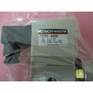 Régulateur AMAT 3870-02053 à pression, taille de port 1/4 - Équipements et pièces semi-conductrices de renommée mondiale à vendre sur le marché - Product Image 3