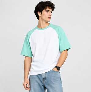 Camiseta de Hombre con Bloques de Color, Manga Raglán, Cuello Redondo, Corte Regular, Casual, 100% Algodón, Blanco Sólido con Ribete en Verde Menta, Transpirable - Product Image 3