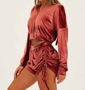 Tops y Shorts Sexys para Mujer, Ropa de Dormir de Lujo, Pijamas de Satén, Diseño ODM, Parte Superior por Encima de la Rodilla, Invierno 2026 - Product Image 3