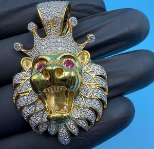 Colgante Cabeza de León de Plata de Ley 925 con Baño de Oro de 18K y Moissanita de Corte Brillante Redondo, Joyería Masculina Temática Hip Hop - Product Image 6