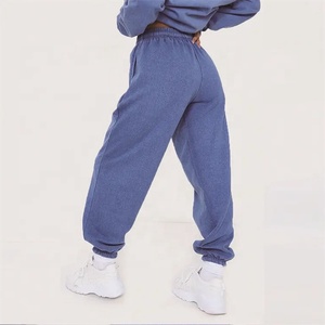 Conjunto Deportivo Premium para Mujer, con Logotipo Personalizado, Sudadera Lisa y Pantalones Holgados - Product Image 6