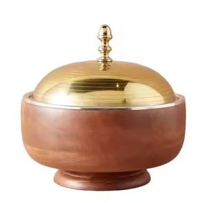 Brûleur d'encens en bois fait main avec bol en laiton et support en métal doré pour la décoration de la maison et les cadeaux - Product Image 1