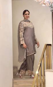 Traditional <b>Indian</b> Pakistani Women's Grey <b>Kurta</b> Set With Embroidered Dupatta Ankle-Length Rayon Casual Wear - Product Image 3