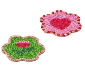 Elegante Posavasos Artesanal con Cuentas y Bordado Detallado para Servir Té y Café y Decorar Mesas Sofisticadas - Product Image 5