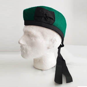 Gorro Glengarry Verde Escocés de Lana, Gorro Tradicional Escocés Liso, Venta al por Mayor 2026 - Product Image 1