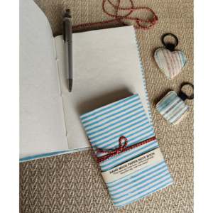 ชุดของขวัญวัฒนธรรมและการท่องเที่ยวลายควินซ์ไลฟ์ สกายไลน์ สไตรป์ - Product Image 1
