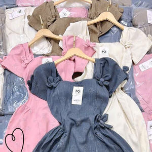 Robe longue élégante pour femme, motif uni simple, manches courtes, confortable, décontractée et formelle, idéale pour diverses occasions, en soie - Product Image 3