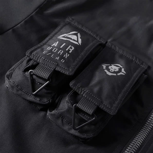 เสื้อแจ็คเก็ตบอมเบอร์ผ้าฝ้ายสั่งทำพิเศษสำหรับผู้ชาย – วัสดุที่ระบายอากาศได้ดีและเป็นมิตรต่อสิ่งแวดล้อม – แจ็คเก็ตสไตล์บอมเบอร์แบบปรับแต่งได้ - Product Image 4