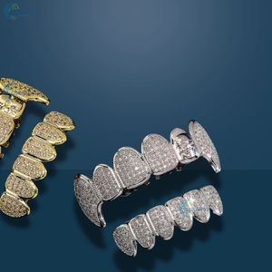 Grillz de Moissanita de Alta Calidad Hechos a Medida, Joyería Dental de Plata 925 con Incrustaciones de Moissanita VVS, Estilo Hip Hop, Juego Completo Superior e Inferior - Product Image 6
