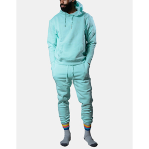 Ensemble de survêtement pour homme avec tissu flexible pour la mobilité et le confort - Product Image 1