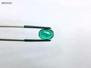 Esmeralda Zambiana Natural, Corte Ovalado Facetado, 4.05ct, Alta Calidad, Gema Suelta para Joyería - Product Image 2