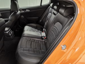 KIA Stinger d'occasion 2025, 366 ch, 6 cylindres, 4 roues motrices, essence, compatible E10, Euro 6, 2 essieux, 3,3 L, conduite à gauche, transmission automatique - Product Image 6