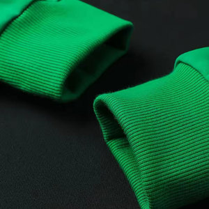 Conjunto Deportivo Moderno Hecho con el Mejor Material, Corte Ajustado, Nuevo Diseño, Traje Deportivo Personalizado para Hombre - Product Image 4