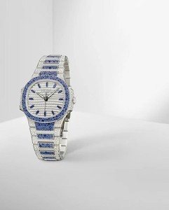 Reloj Mecánico de Lujo para Hombre, Caja de Acero Inoxidable de 40 mm, Esfera de Cristal de Zafiro, Detalles de Diamantes Azules Luminosos, Botón de Presión, Moderno - Product Image 1