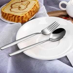 Lot de 5 couverts argenterie en acier inoxydable avec design de la meilleure qualité, parfait pour mariage et dîner élégant - Product Image 2