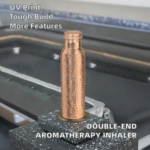 Botella de Agua de Cobre Hecha a Mano Tradicional para Desintoxicación Natural y Bienestar, Diseño Duradero a Prueba de Fugas para Oficina, Yoga y Viajes - Product Image 3