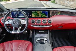 Mercedes-AMG S63 Coupé 700 de 2018 Usado Premium, 700 <span class=keywords><strong>HP</strong></span>, Coupé sin pilares con modificación Brabus - Product Image 2