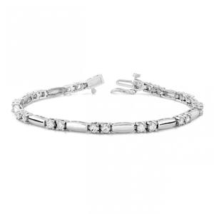 Brazalete de tenis de oro de 18 quilates con barra de metal y dos diamantes redondos cultivados en laboratorio - Product Image 1